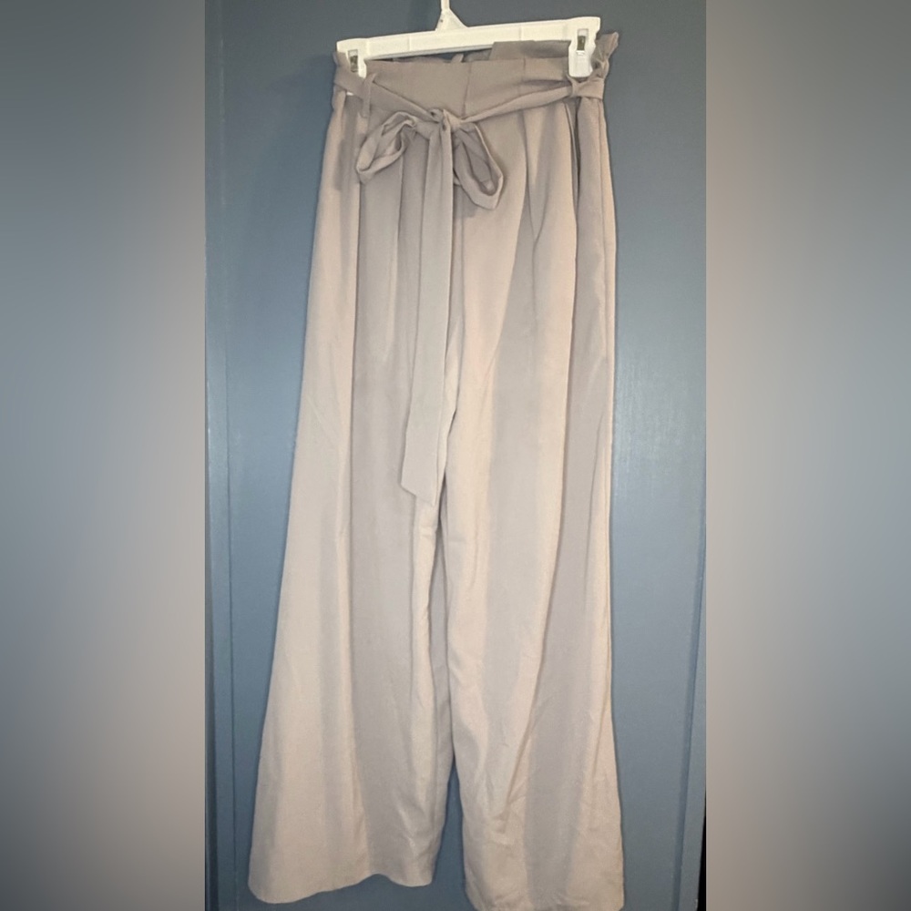 She + Sky Cream Wide-Leg Pants Size S - Picture 2 of 13